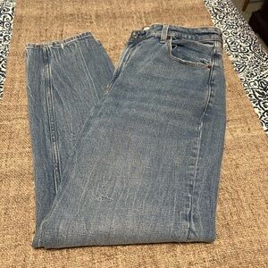 Abercrombie & Fitch, The Mom high rise Jean. Size 8L